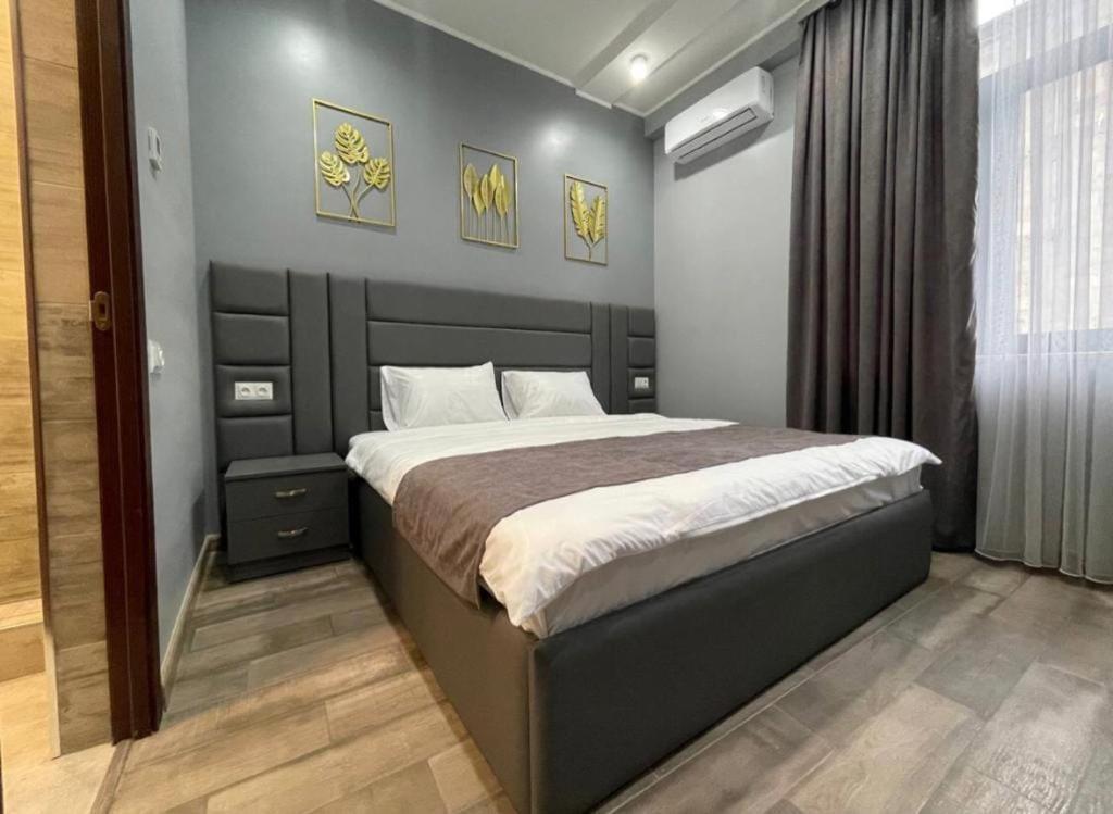 Days Hotel 예레반 외부 사진