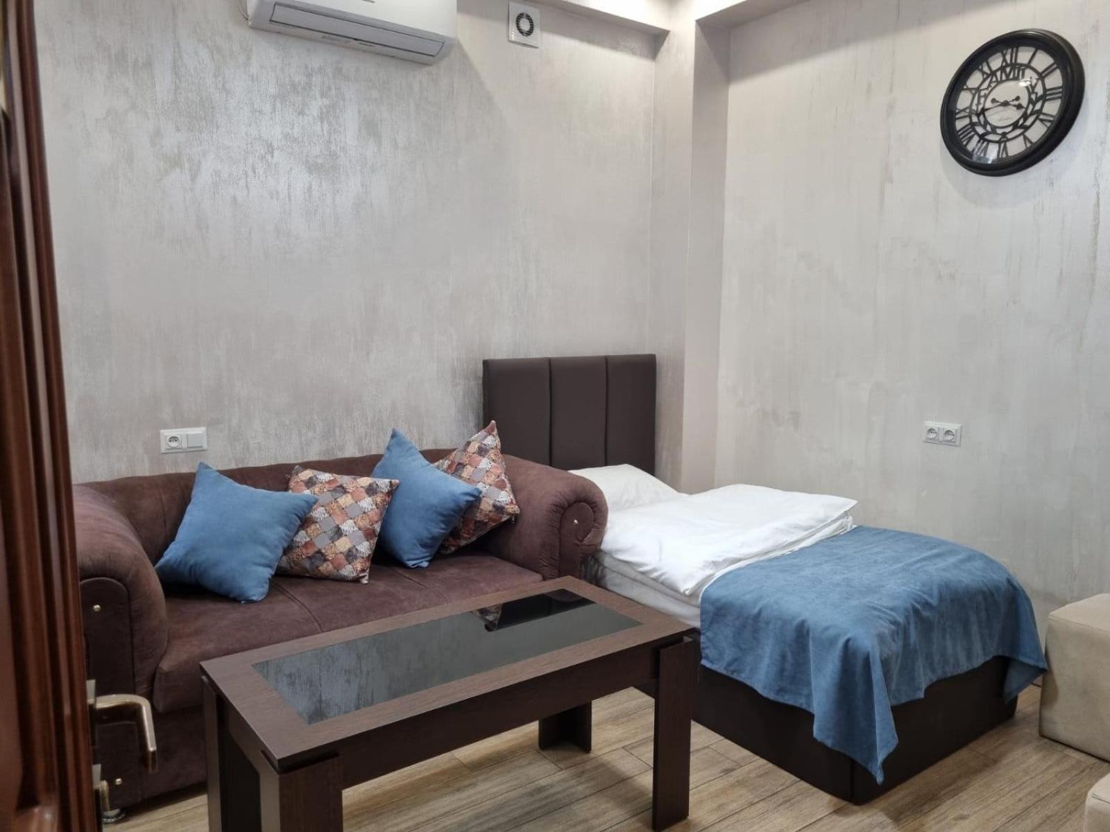 Days Hotel 예레반 외부 사진